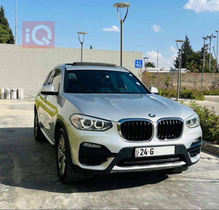 بی ئێم دەبڵیو X3